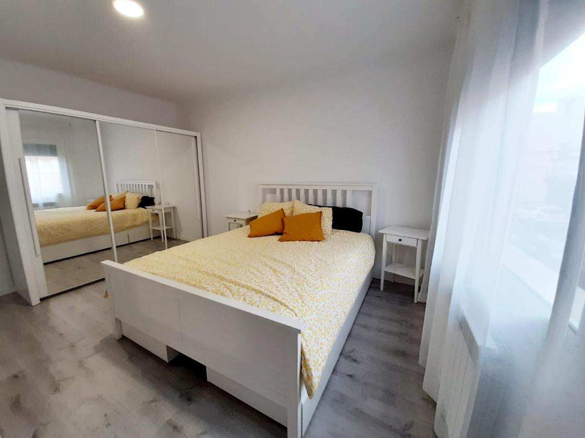 Nur Apartment Terrassa Bagian luar foto