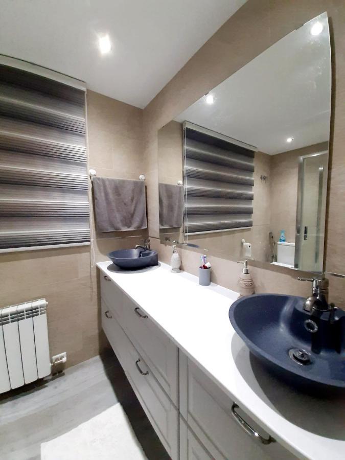Nur Apartment Terrassa Bagian luar foto