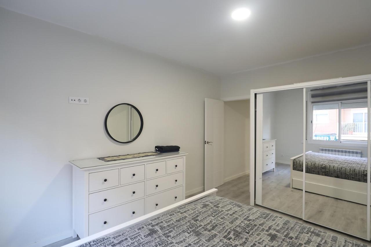 Nur Apartment Terrassa Bagian luar foto